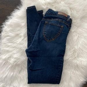 Junior’s High Rise Jegging size 7